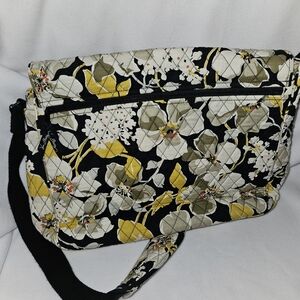 Vera Bradley Laptop Messenger Bag Retired Pattern Dogwood